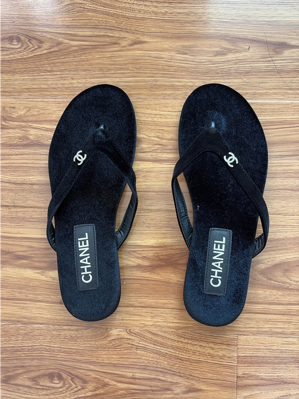 Chanel sandals size 7